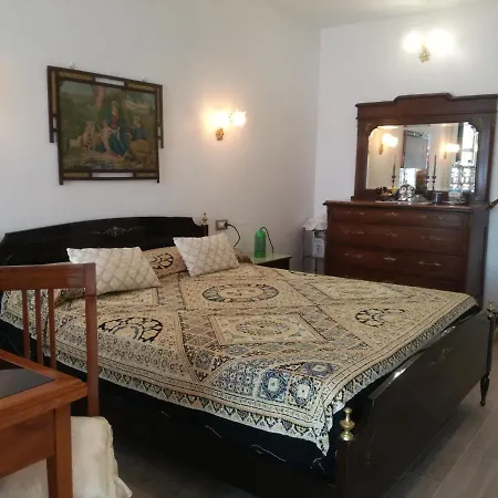 Ca' Pietra Di Nonno Pietro Nocleg ze śniadaniem 4*